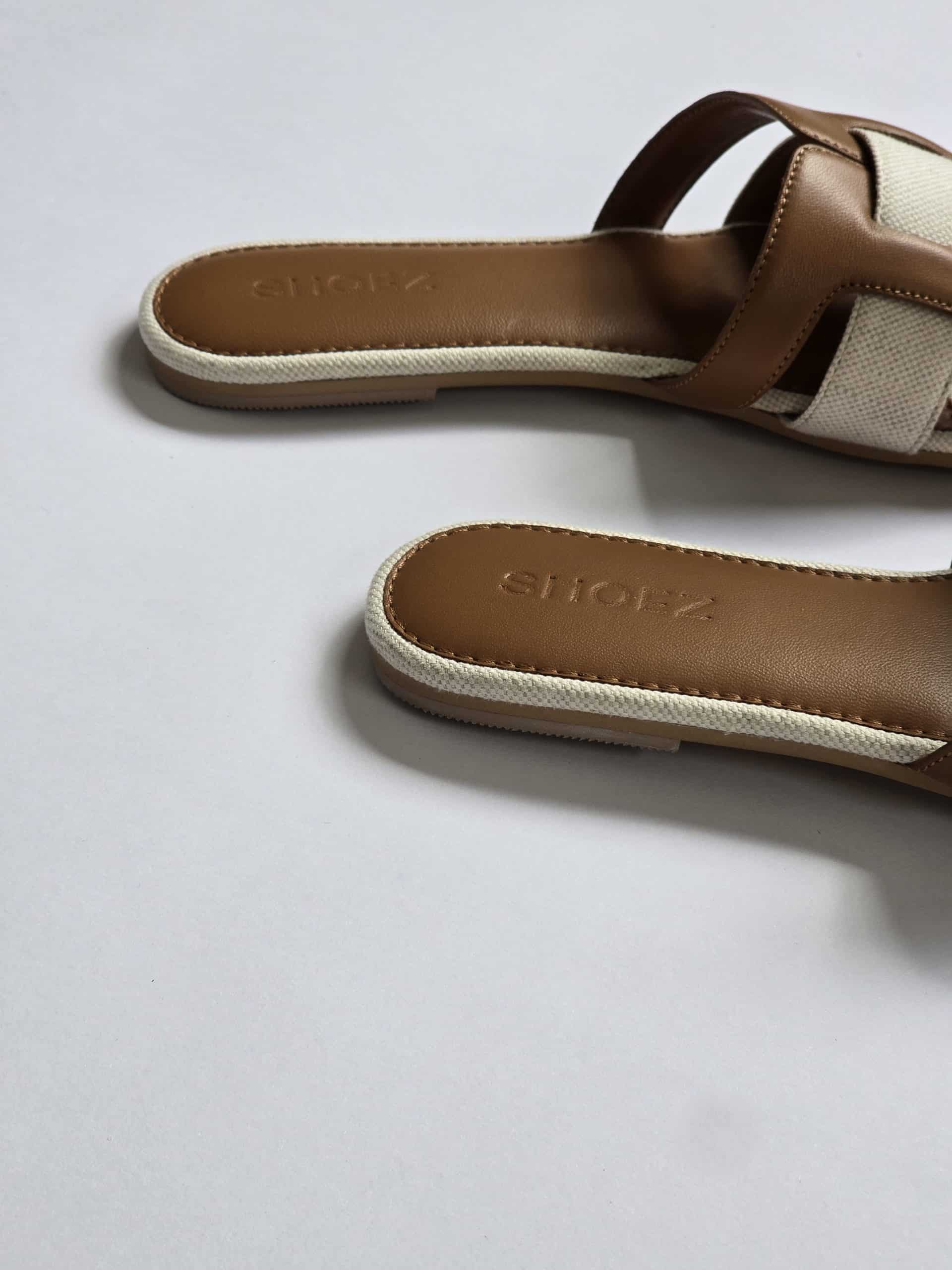 Nasya Camel&White
