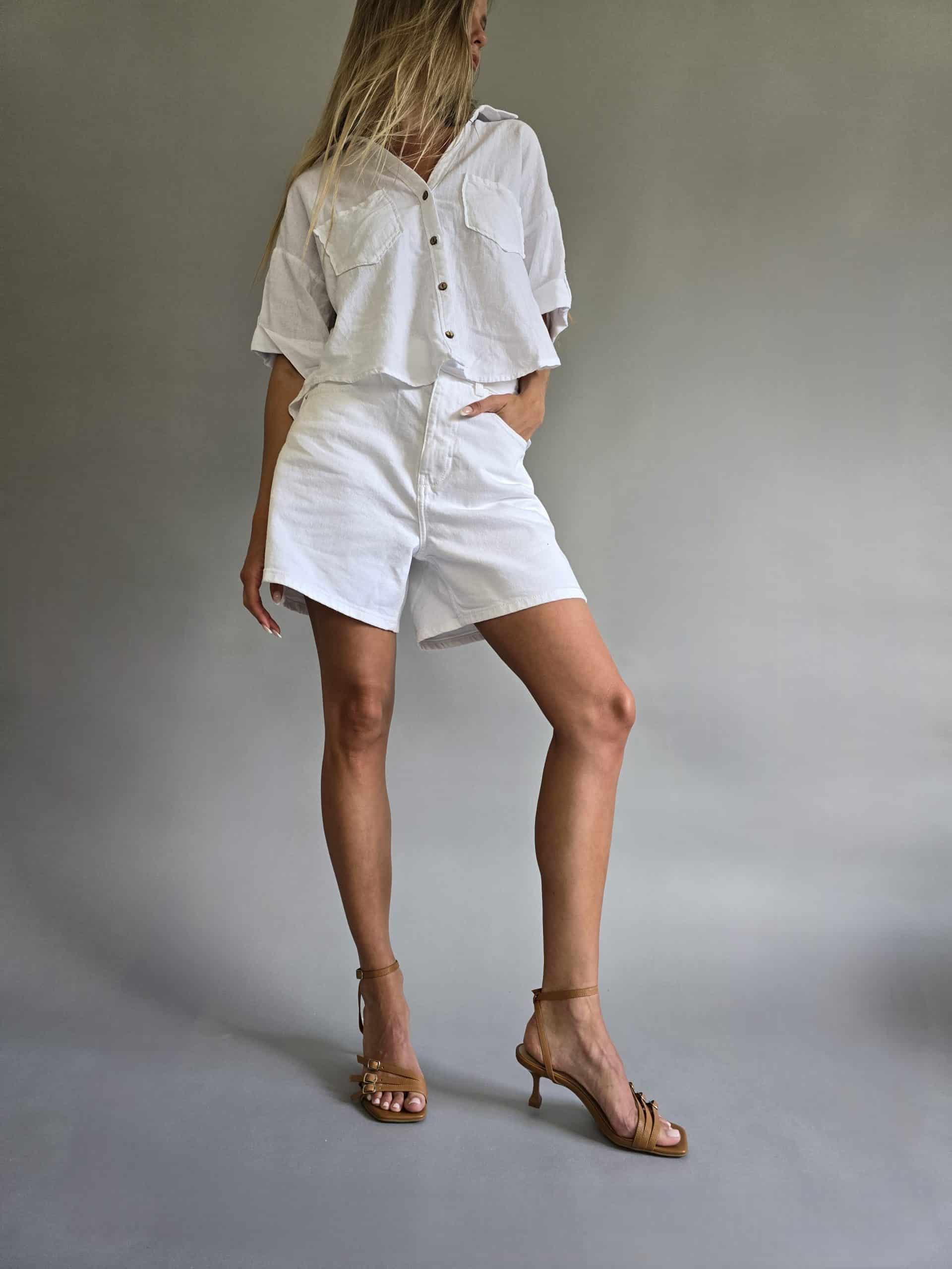 Viola Tan