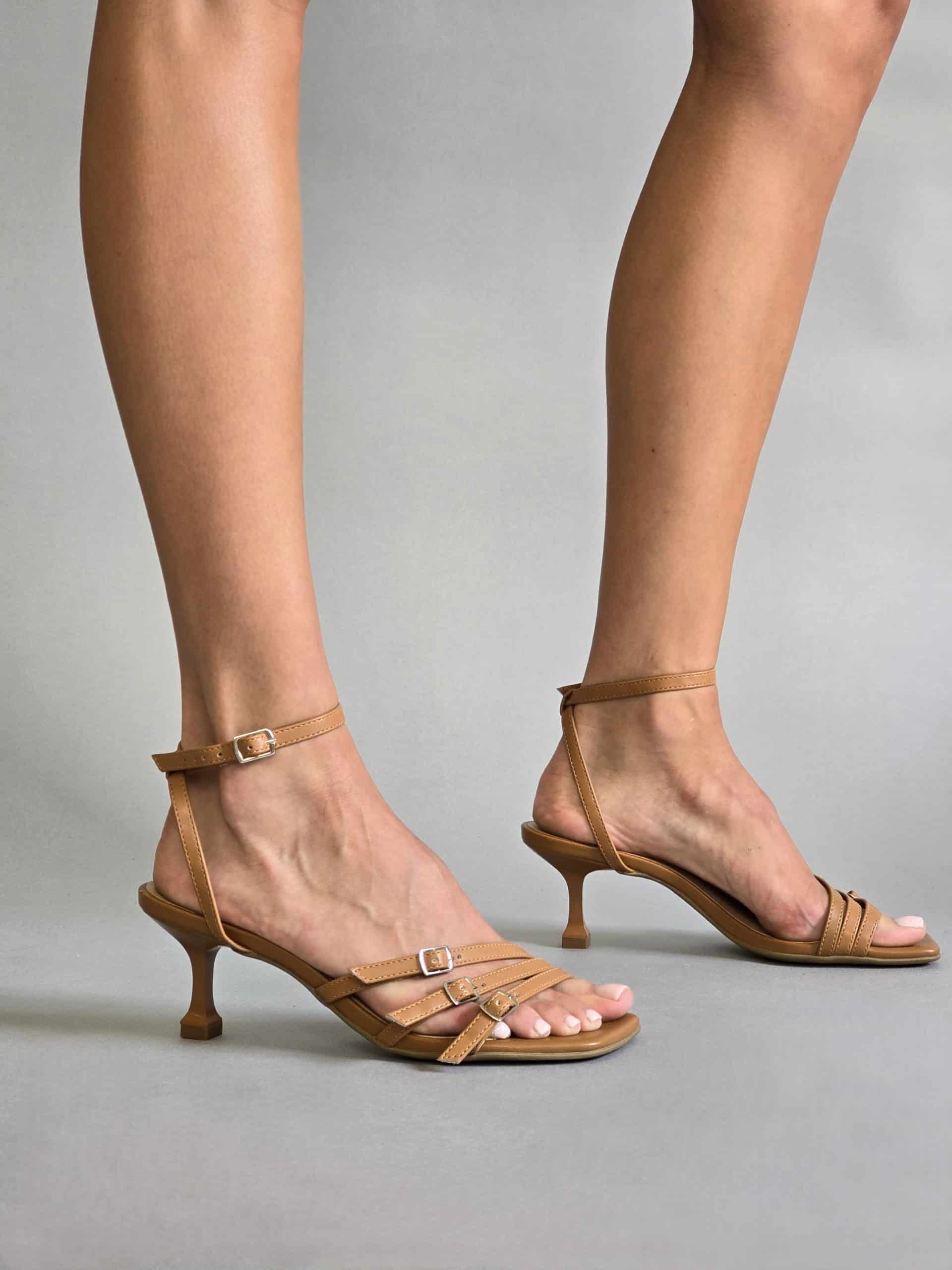 Viola Tan