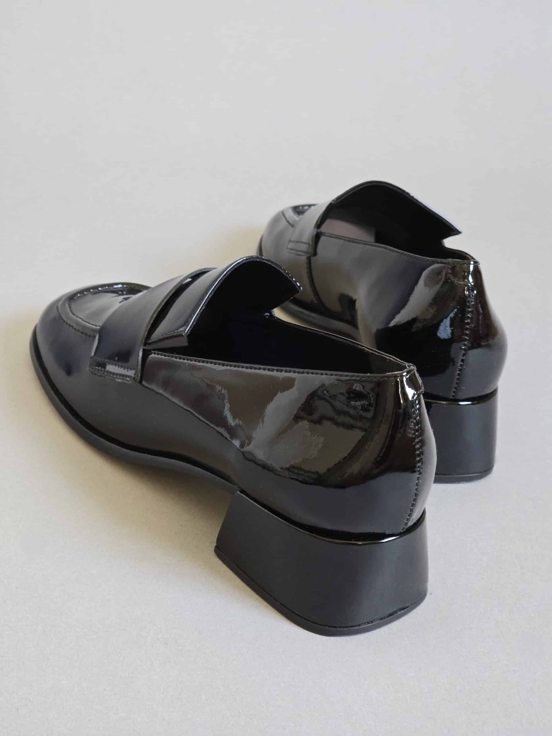 Agathe Black