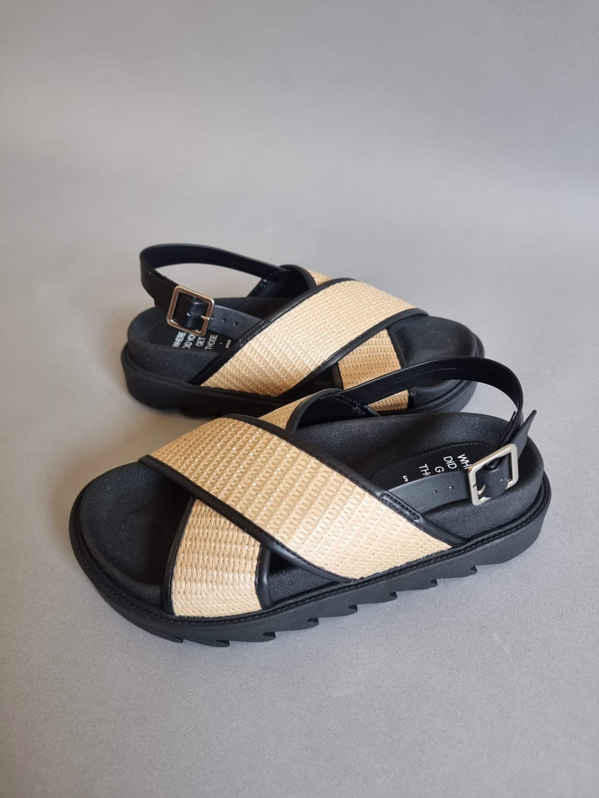 Dune Black