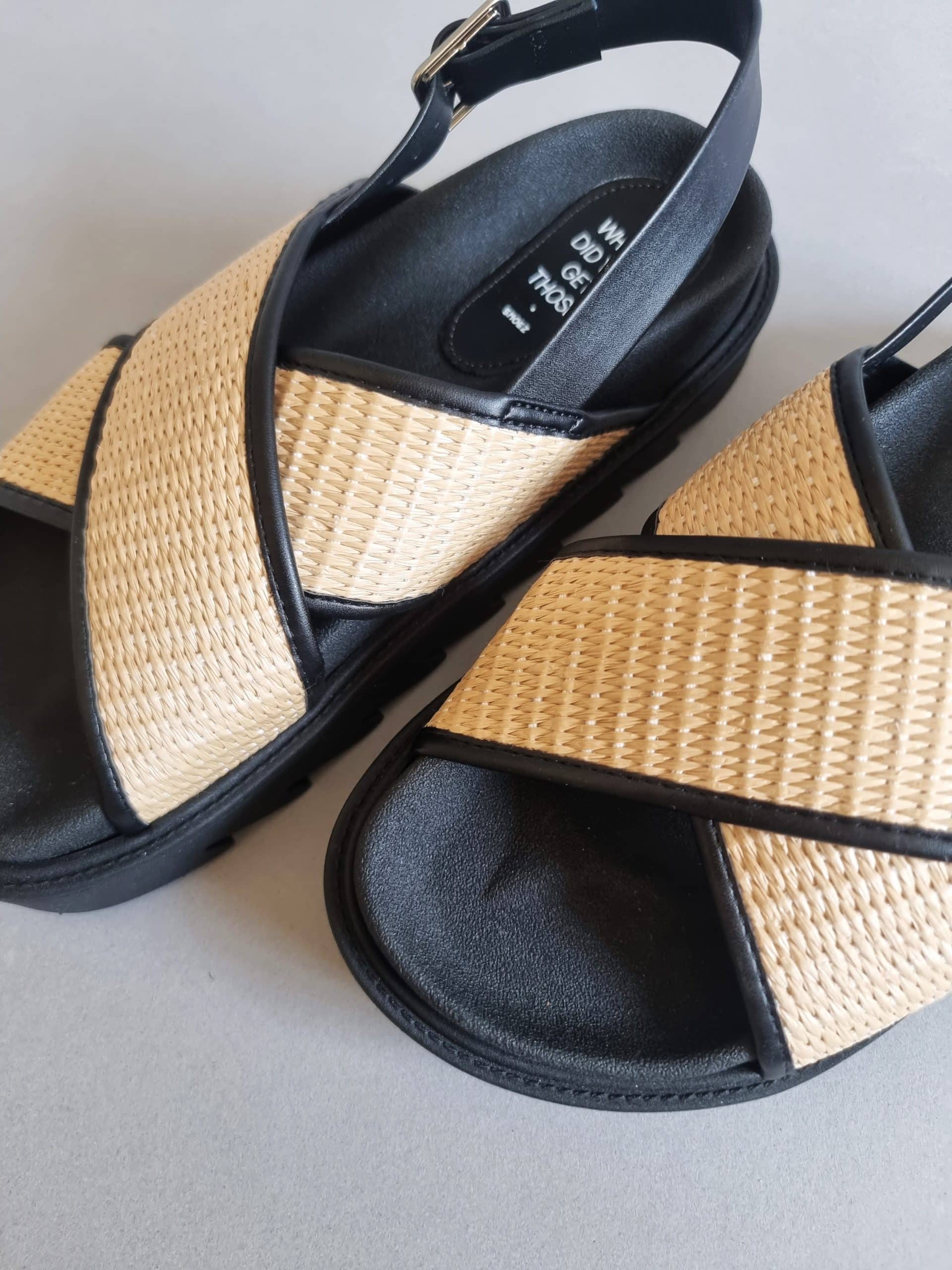 Dune Black