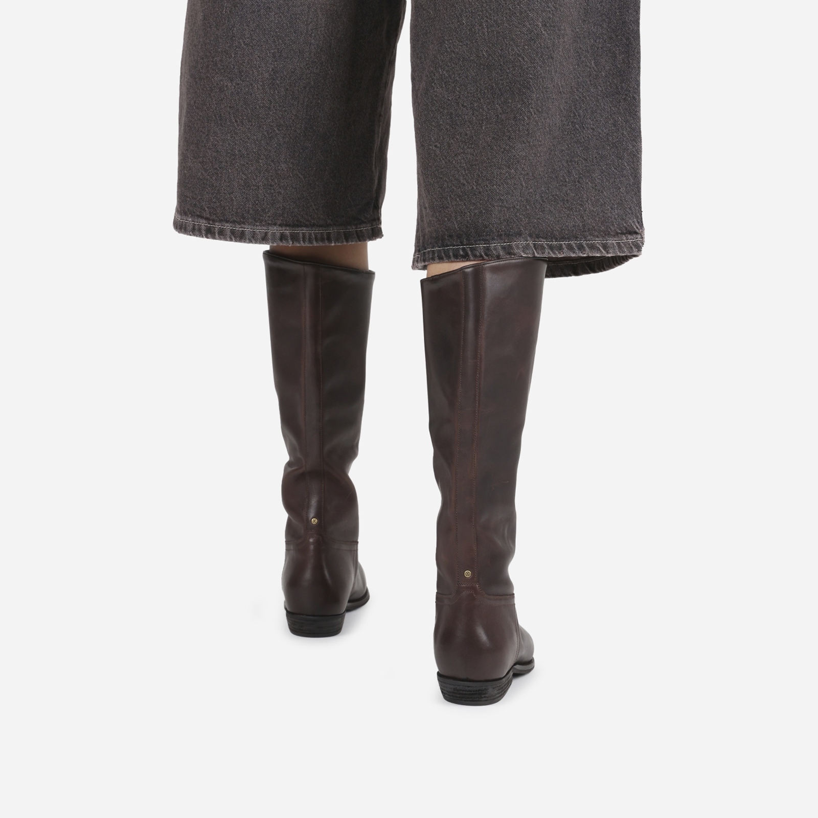 Rosemary Dark Brown