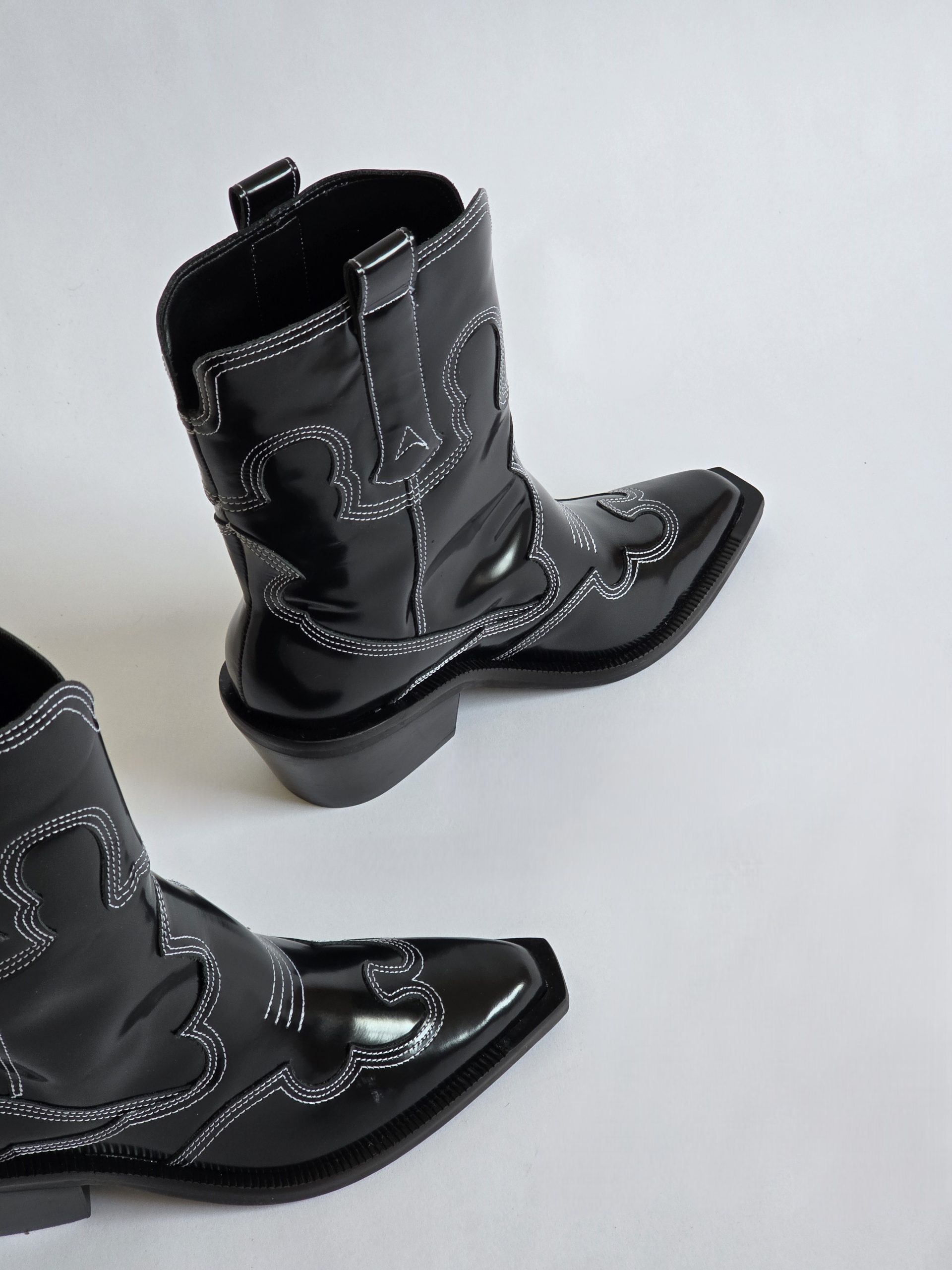 Iron Black